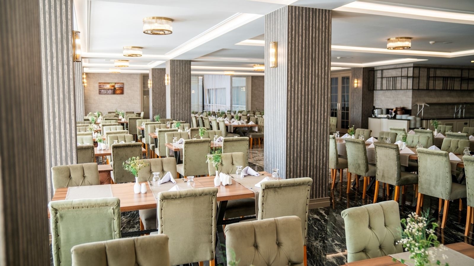 restaurants-restaurant