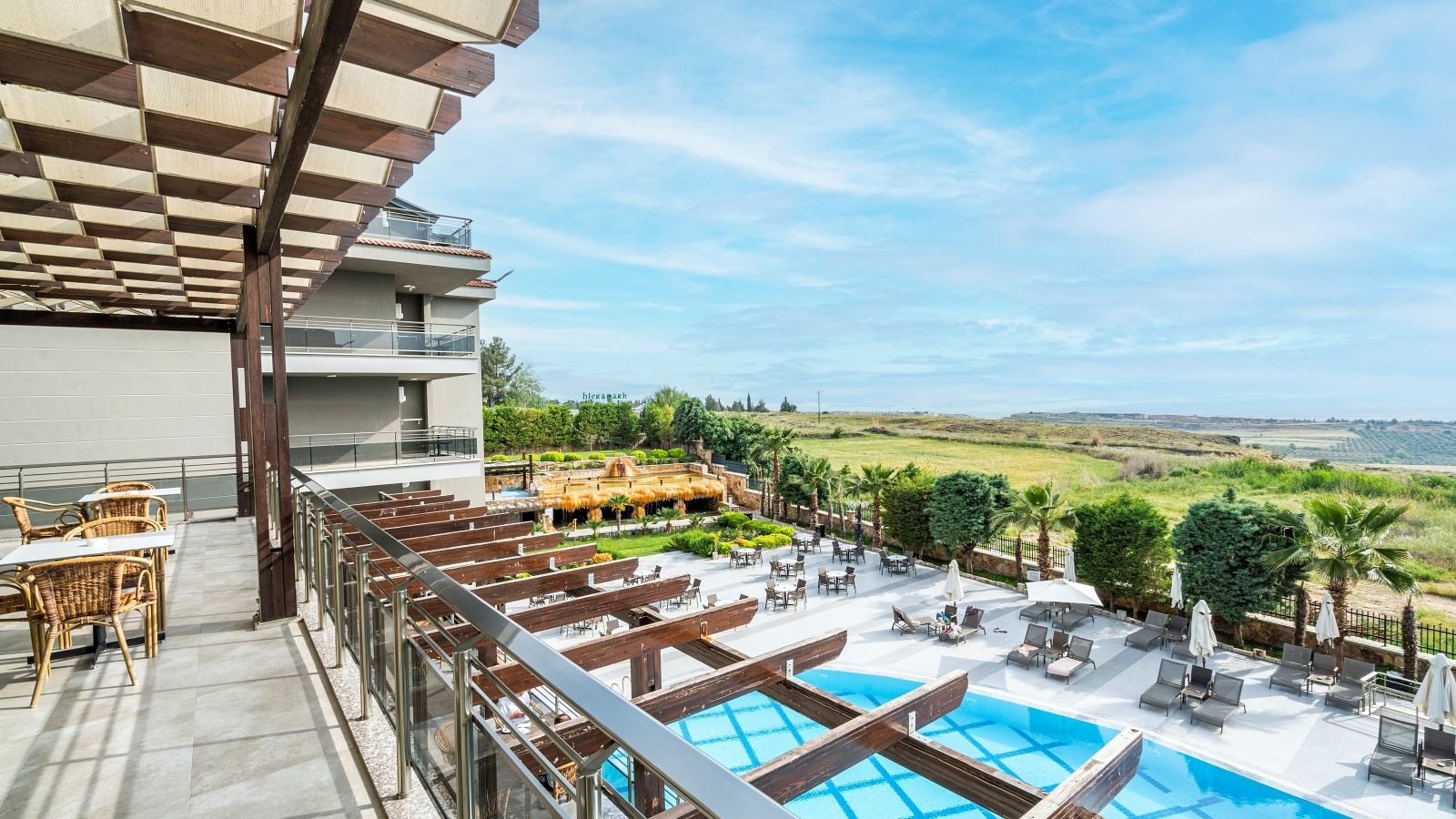 pools-outdoor-pool