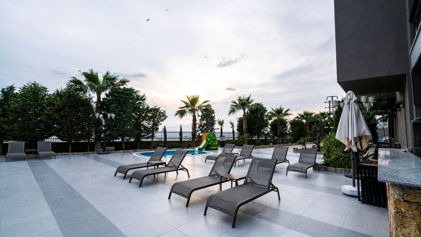pools-outdoor-pool