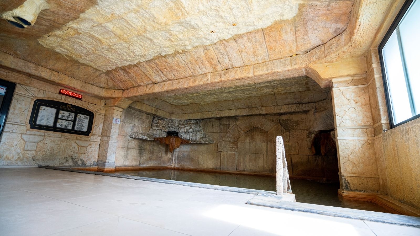 pools-indoor-pool