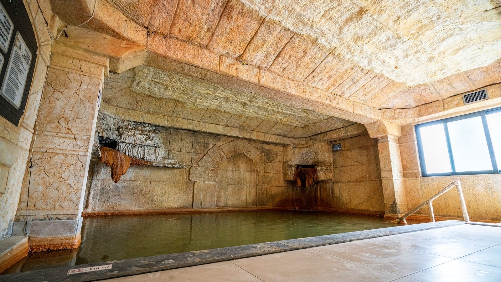 pools-indoor-pool