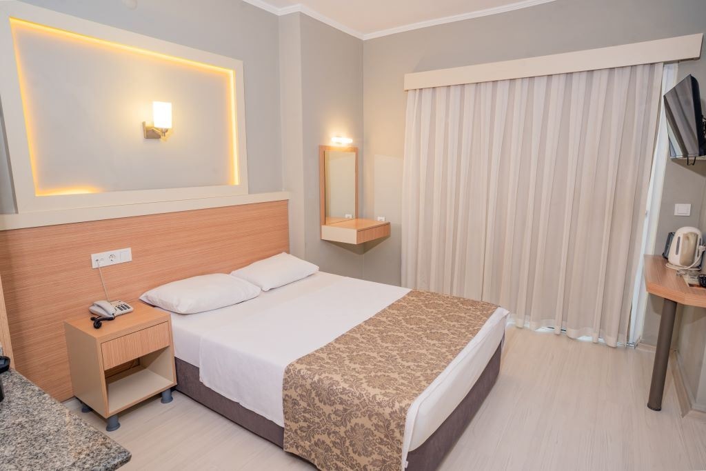 rooms-standard-room