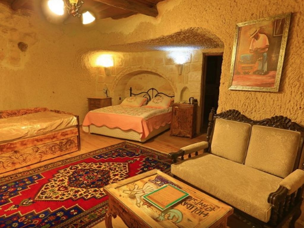 rooms-cave-room