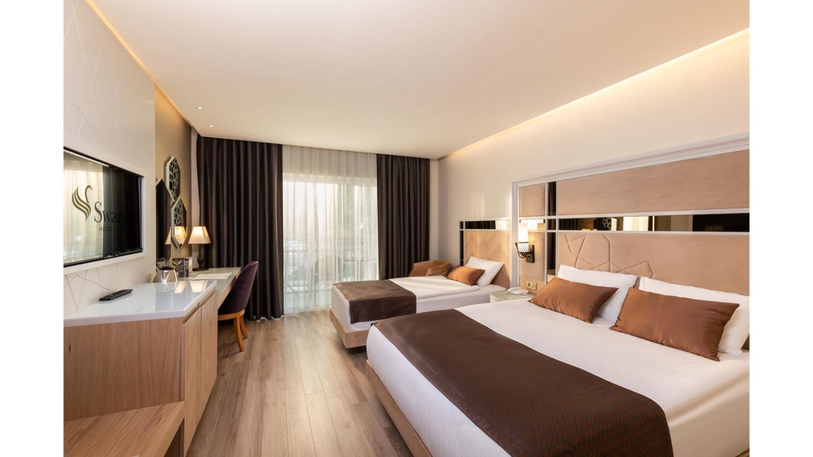 rooms-deluxe-room