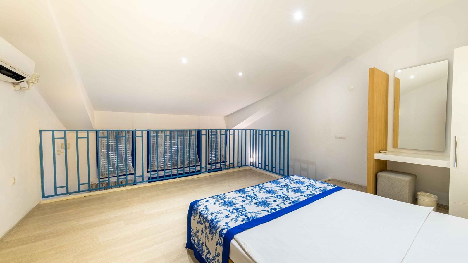 rooms-dublex-room