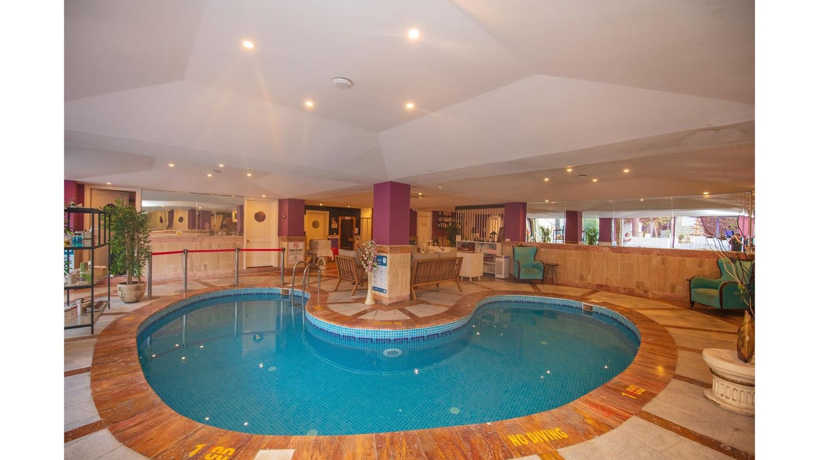 pools-indoor-pool