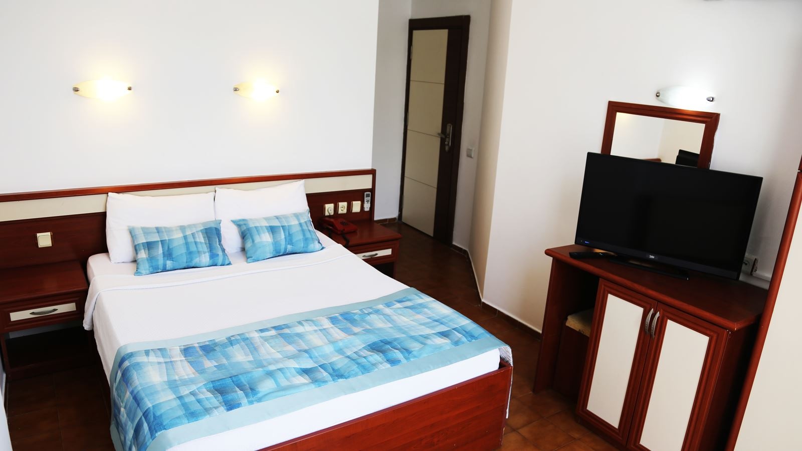 rooms-standard-room