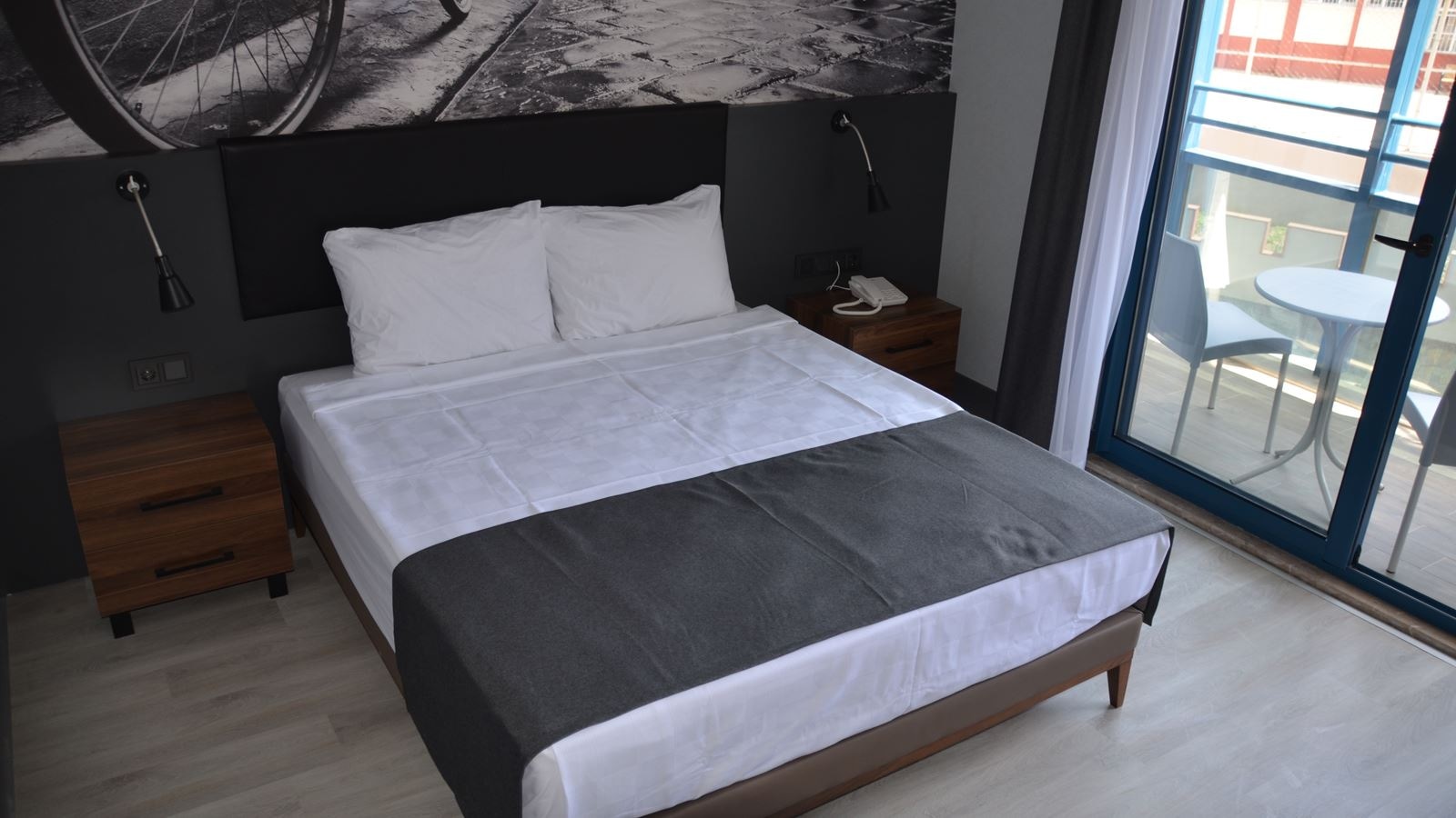 rooms-standard-room