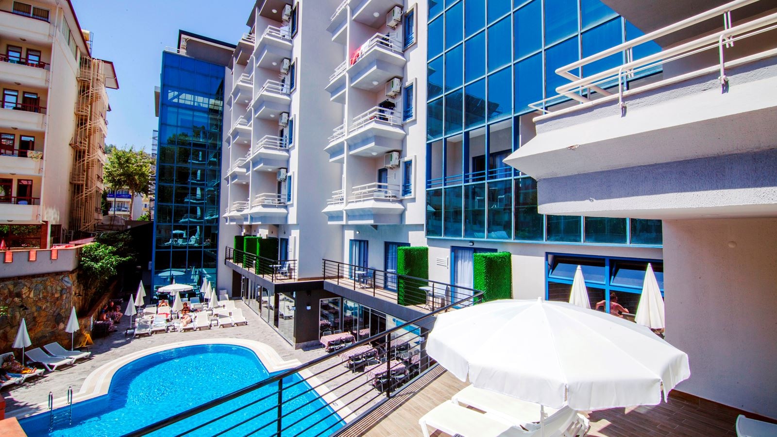 pools-outdoor-pool