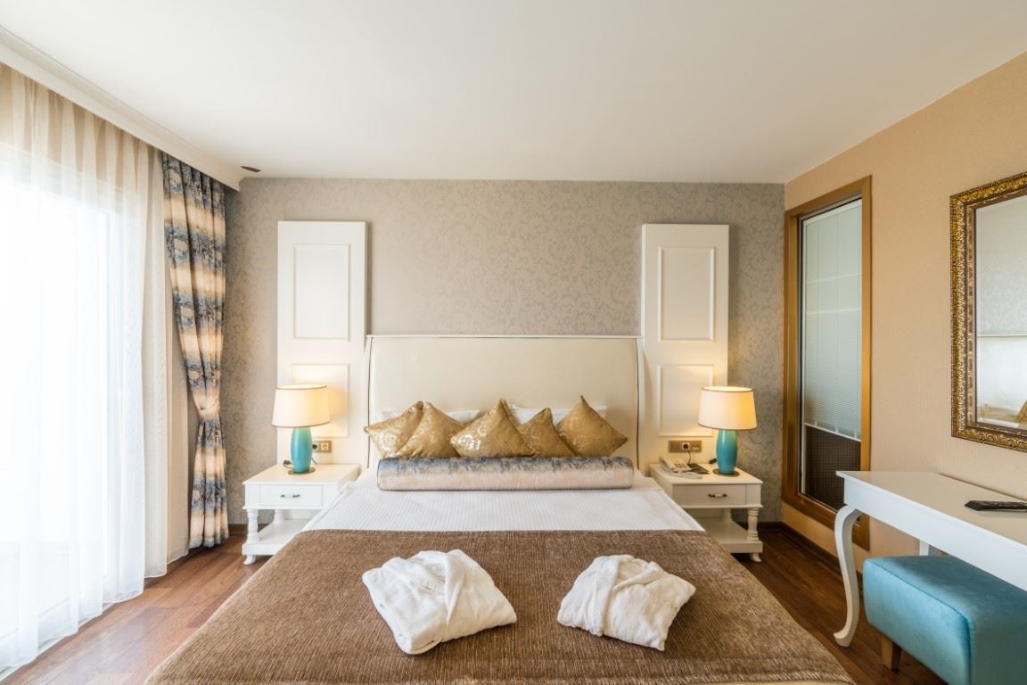 rooms-serenity-suit