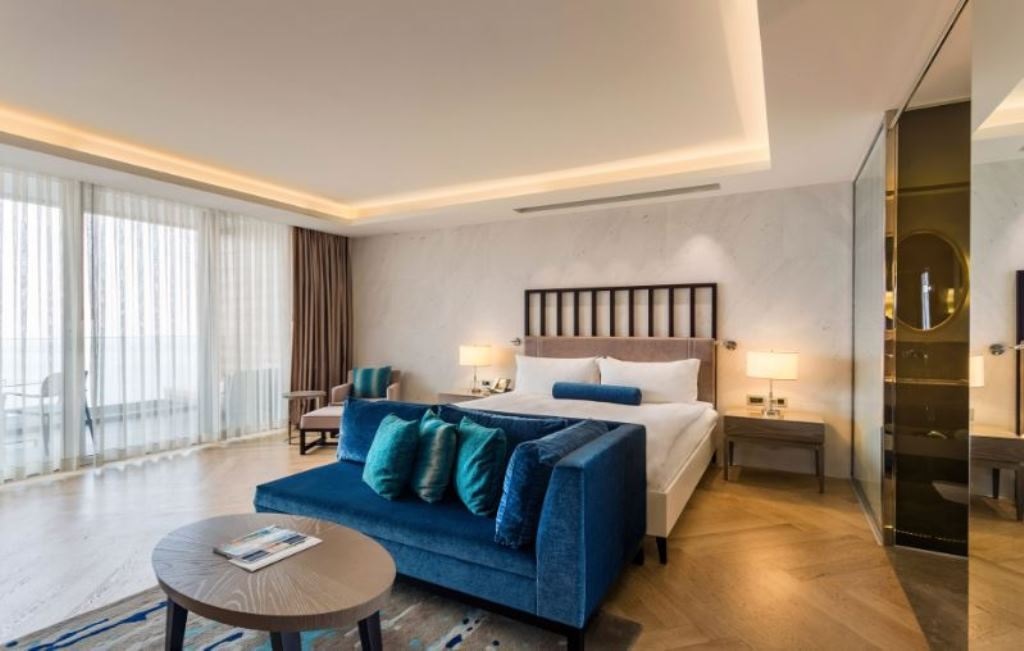 rooms-deluxe-room-sea-view