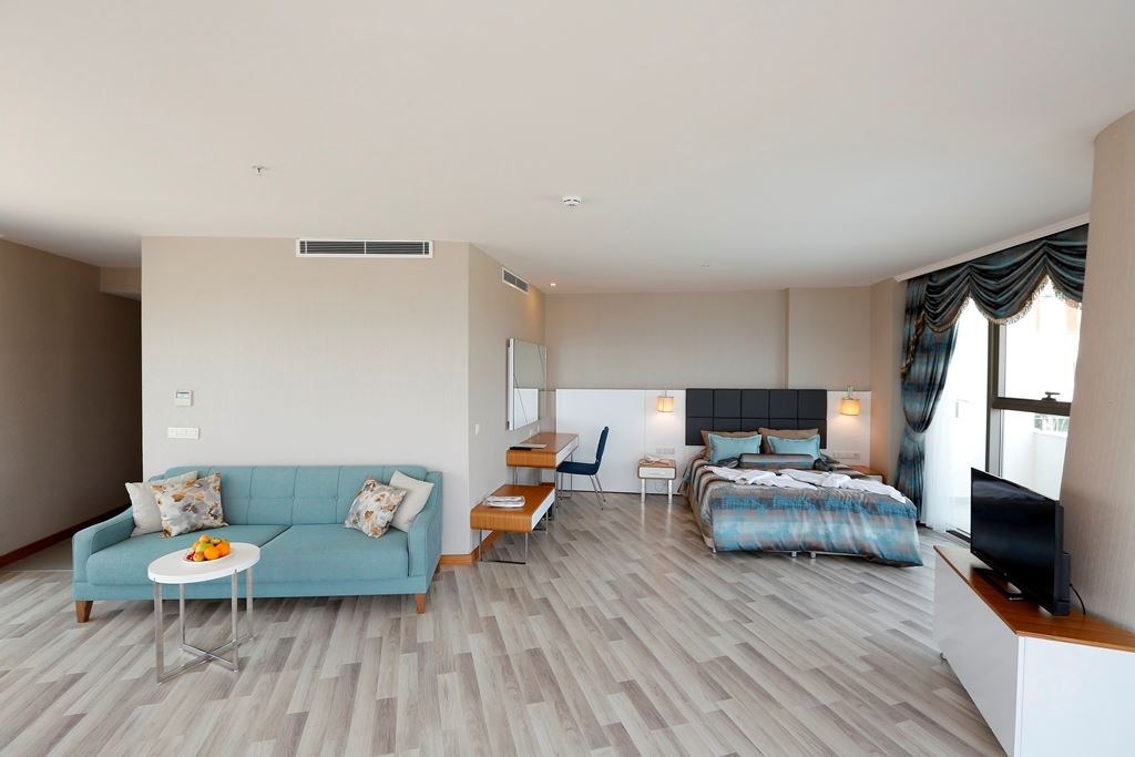 rooms-suite-room