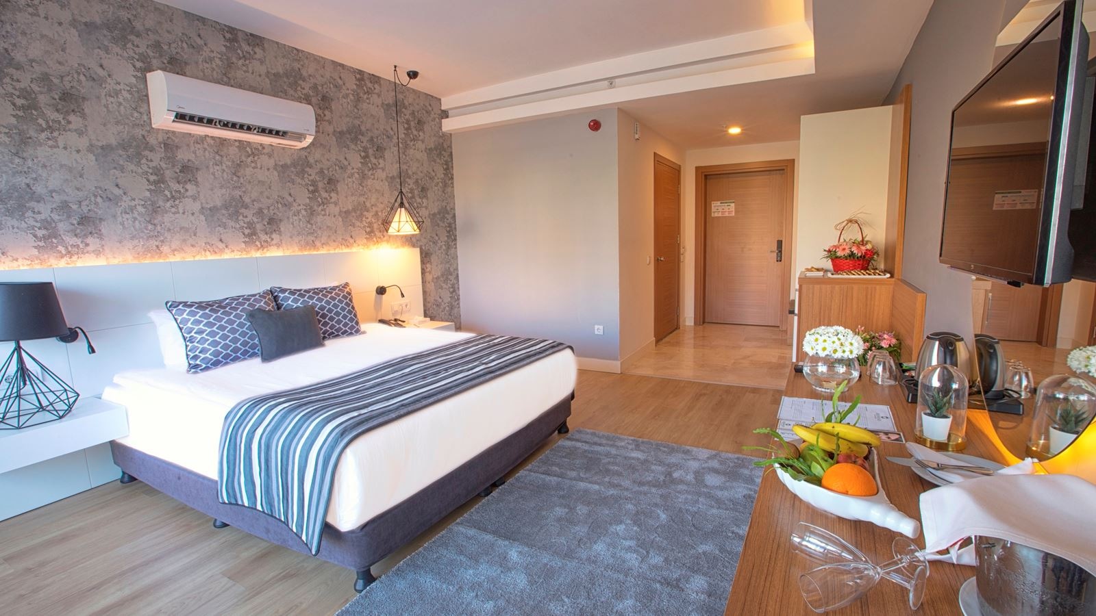 rooms-standard-room