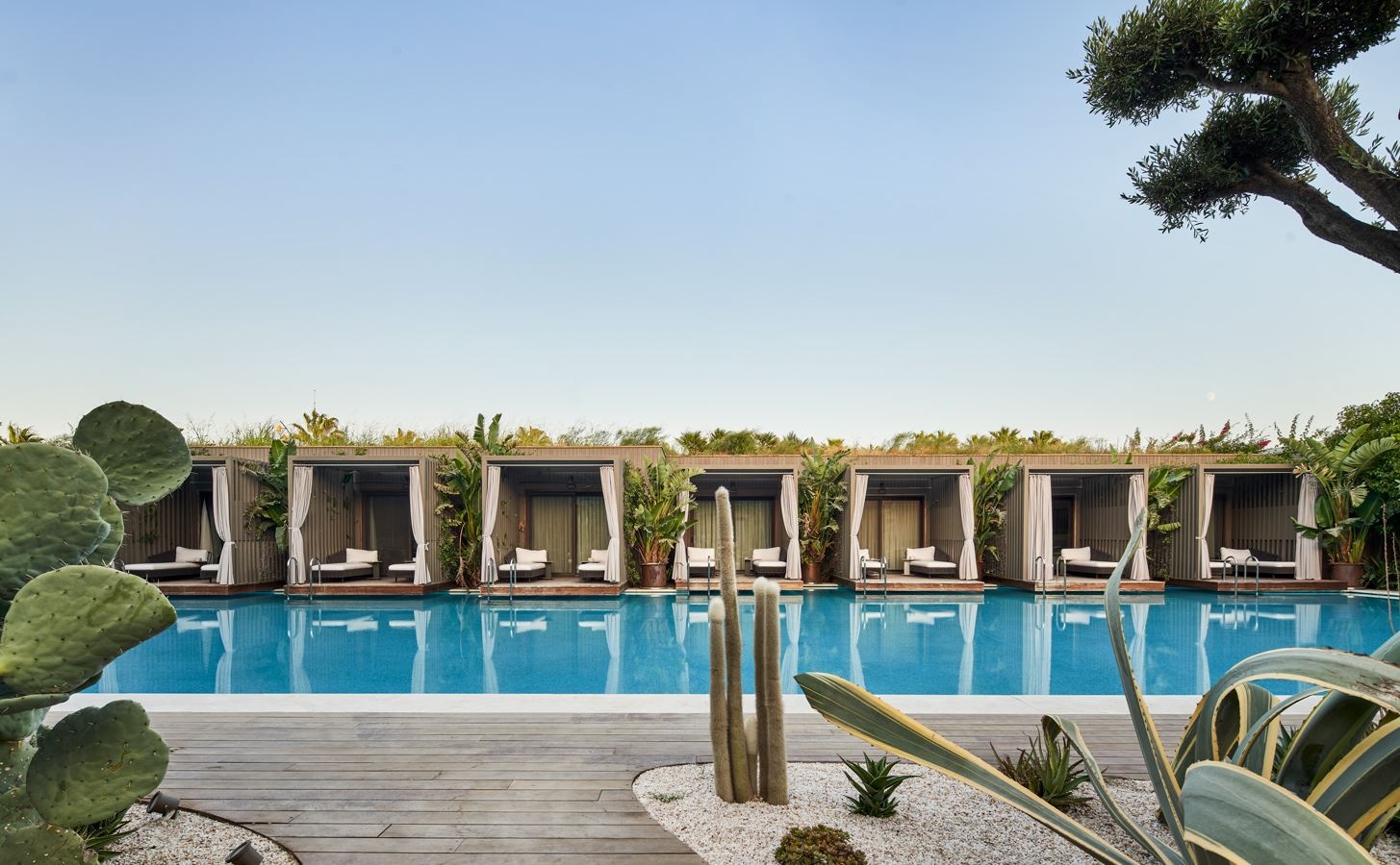 pools-outdoor-pool
