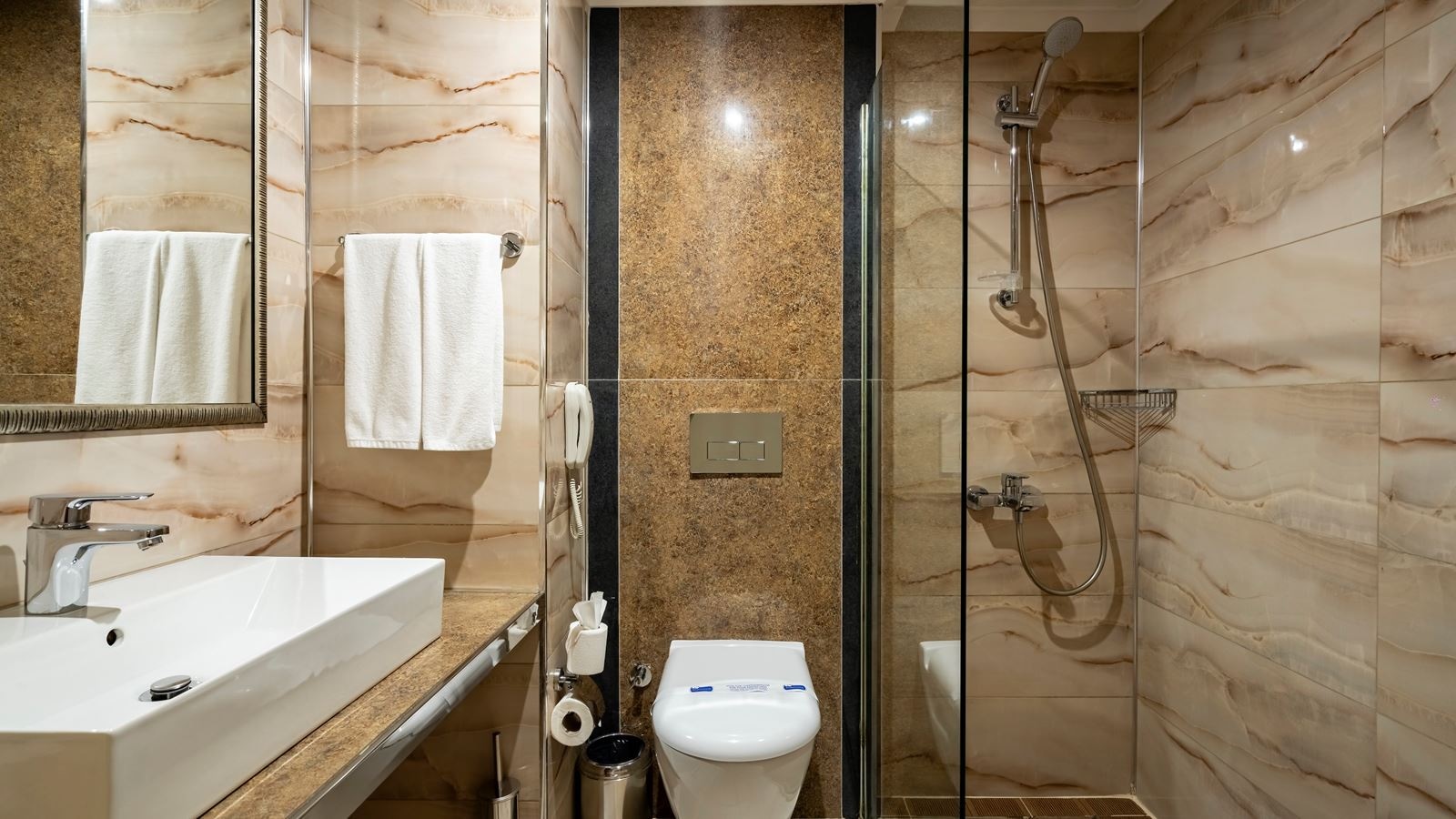 rooms-family-room