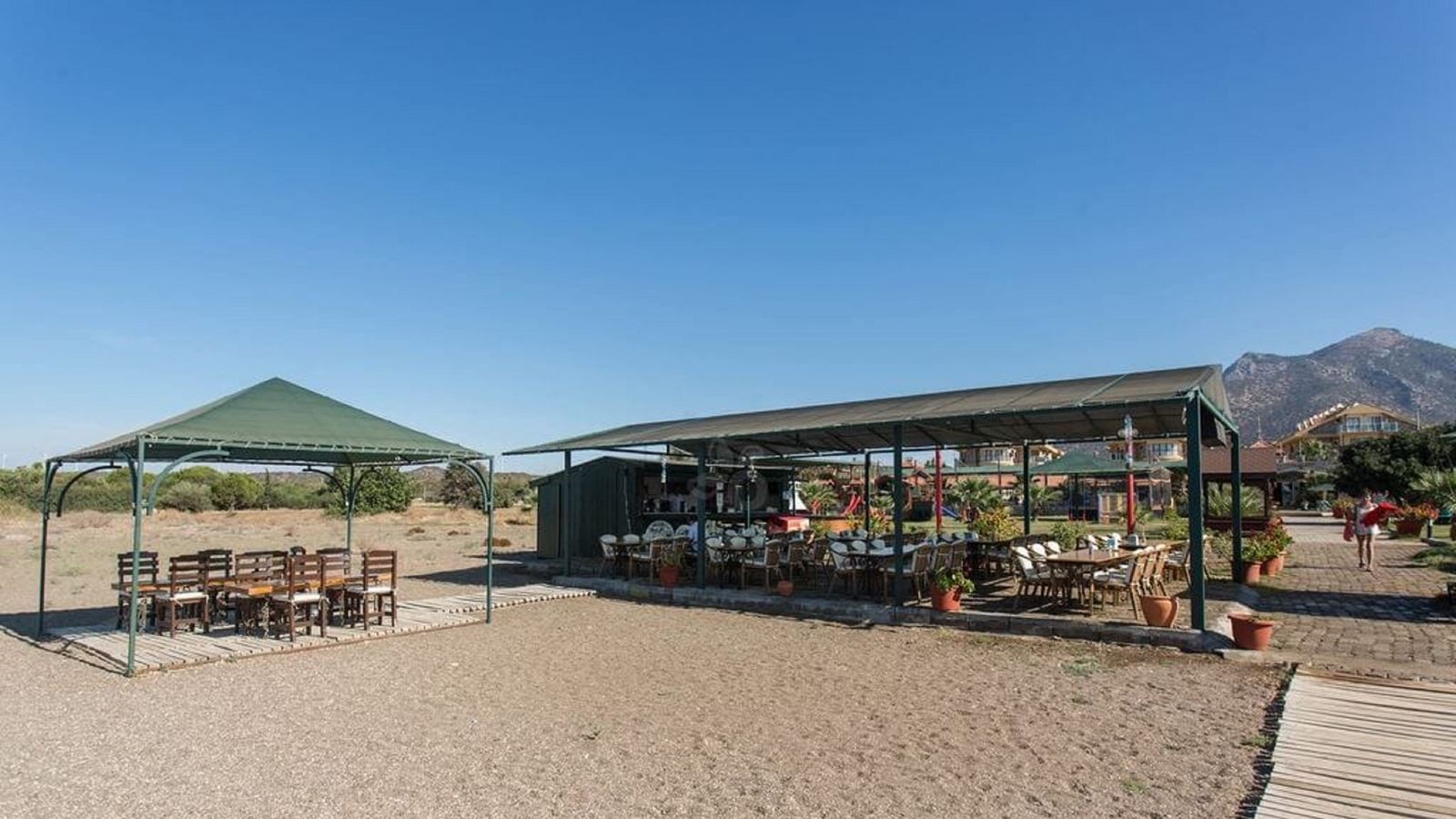 bars-beach-cafe-bar