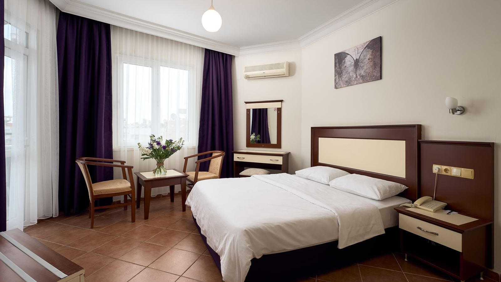 rooms-family-room