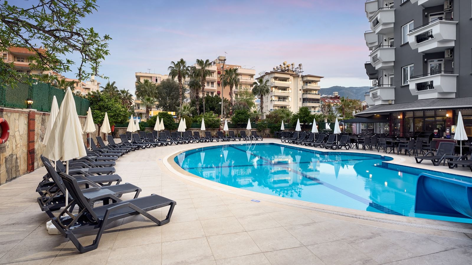pools-outdoor-pool