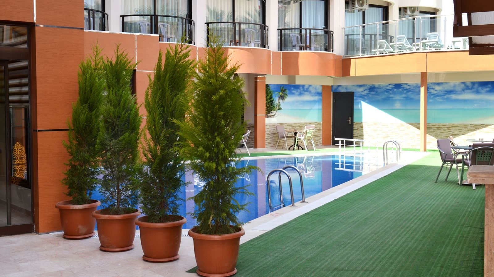 pools-outdoor-pool