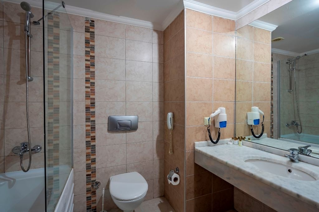 rooms-family-room