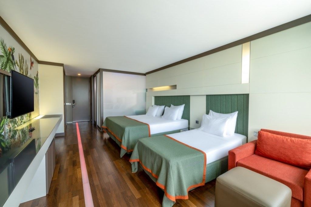 rooms-superior-room