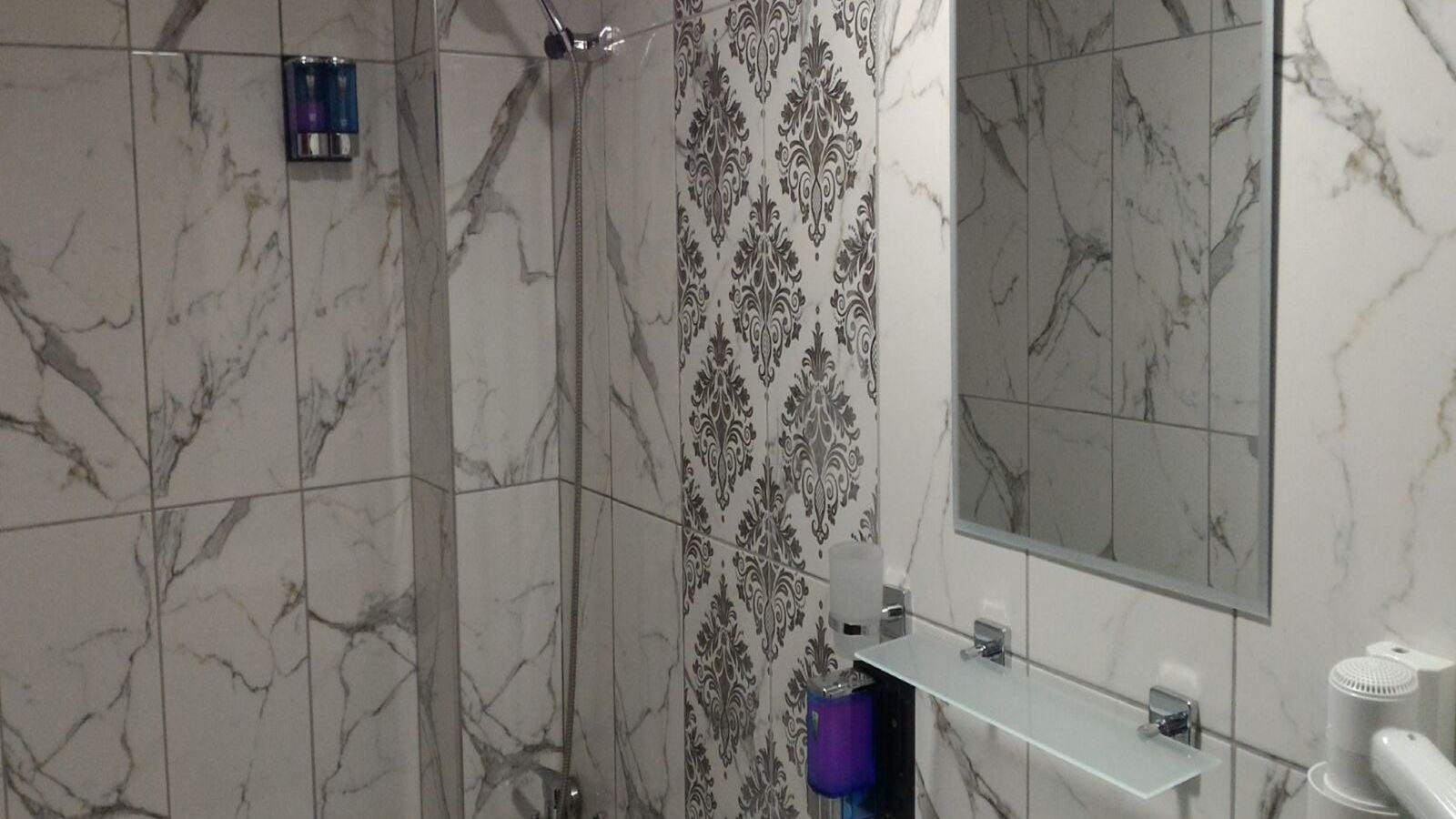 rooms-standard-room