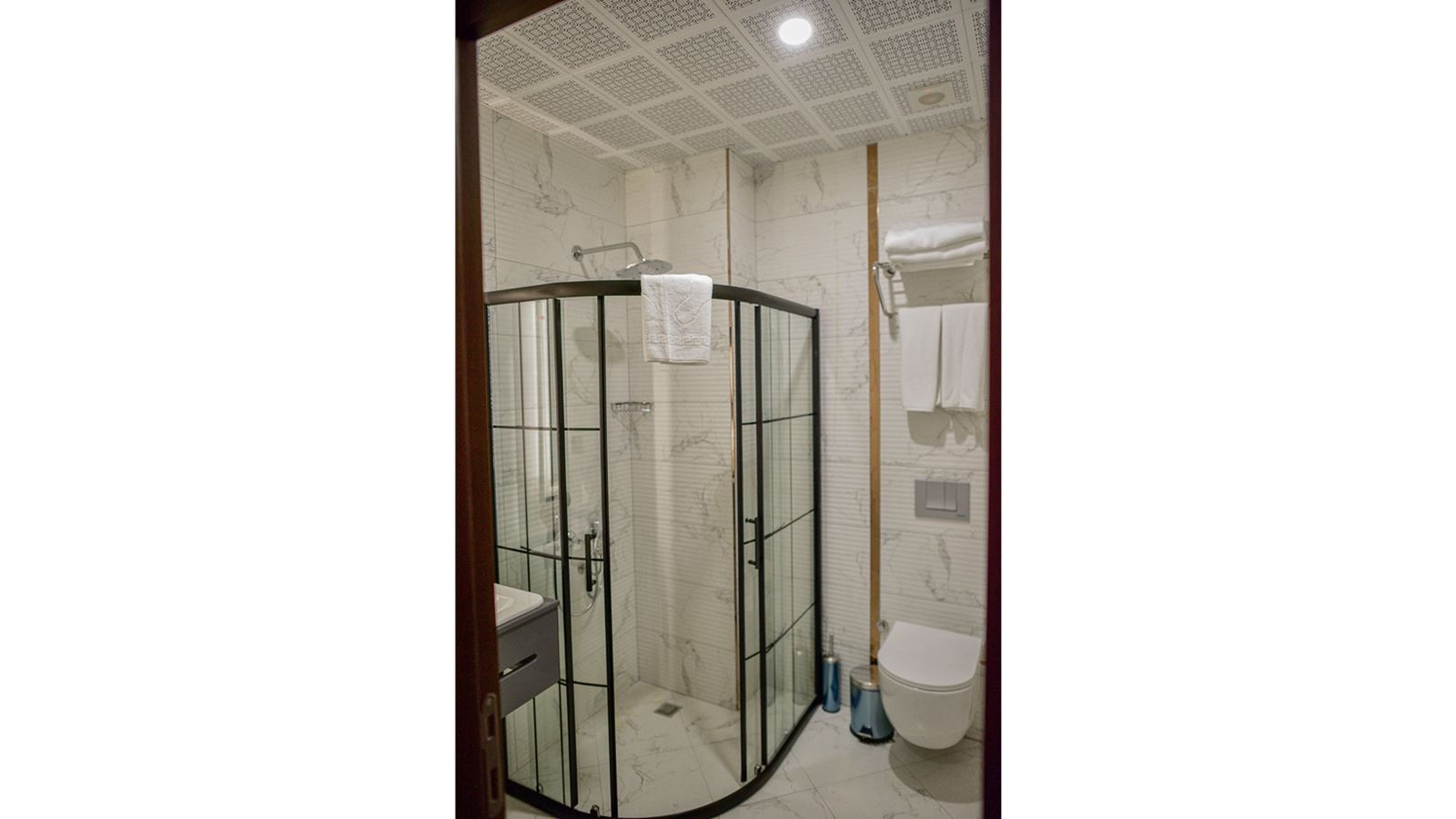 rooms-standard-room