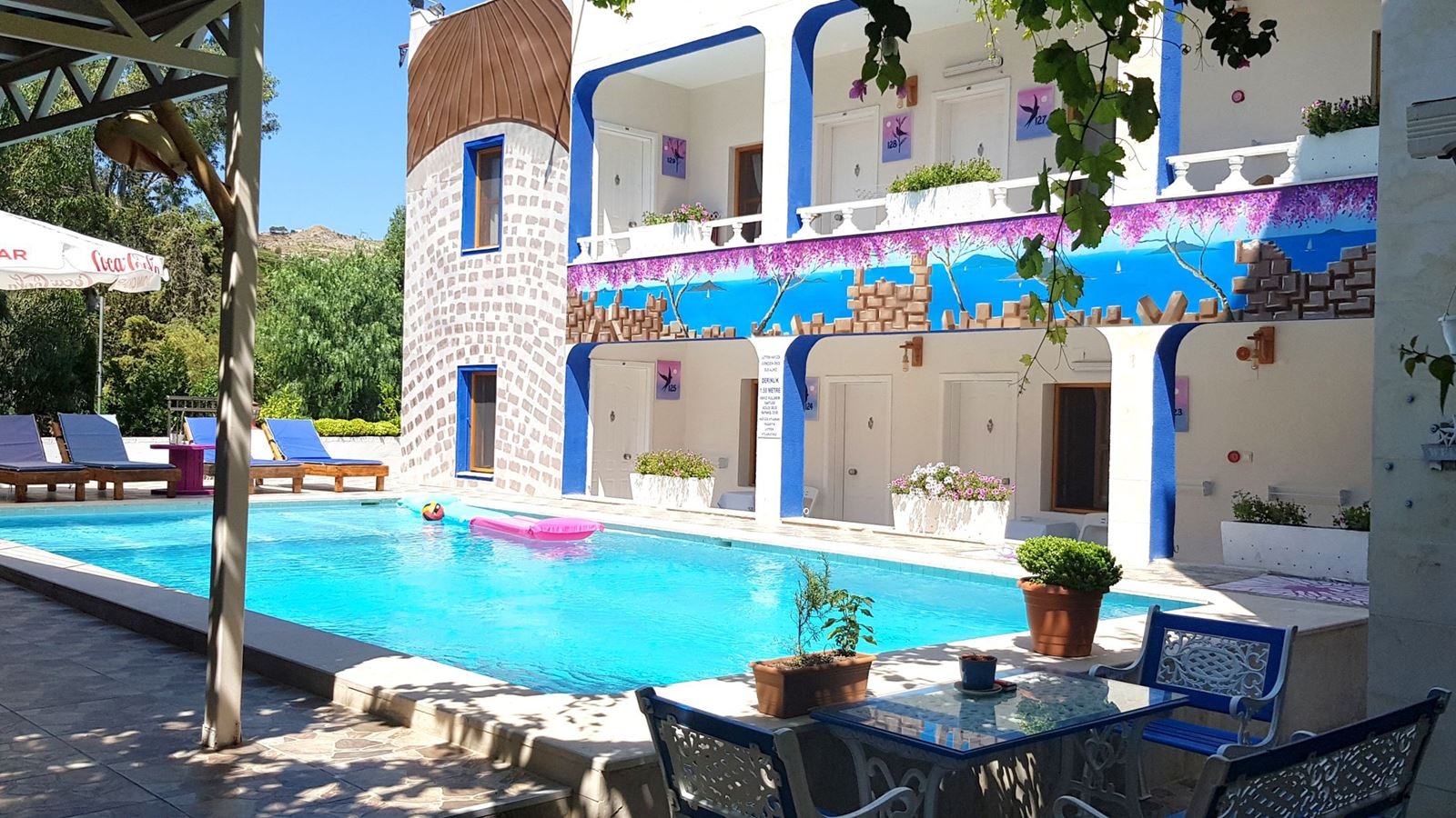 pools-outdoor-pool