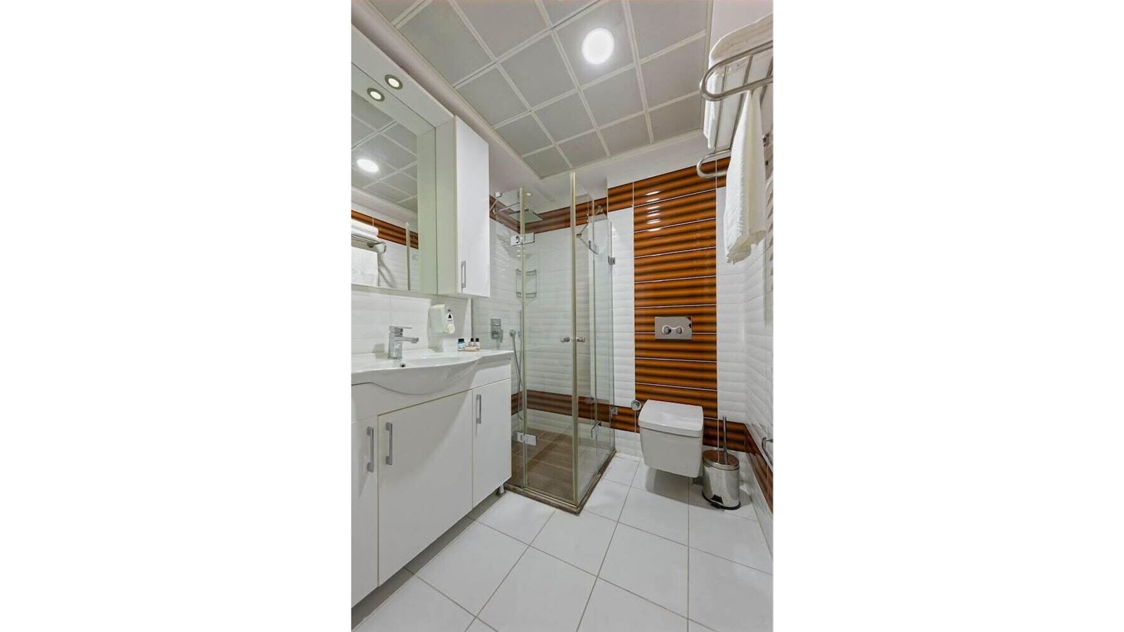 rooms-suite-room
