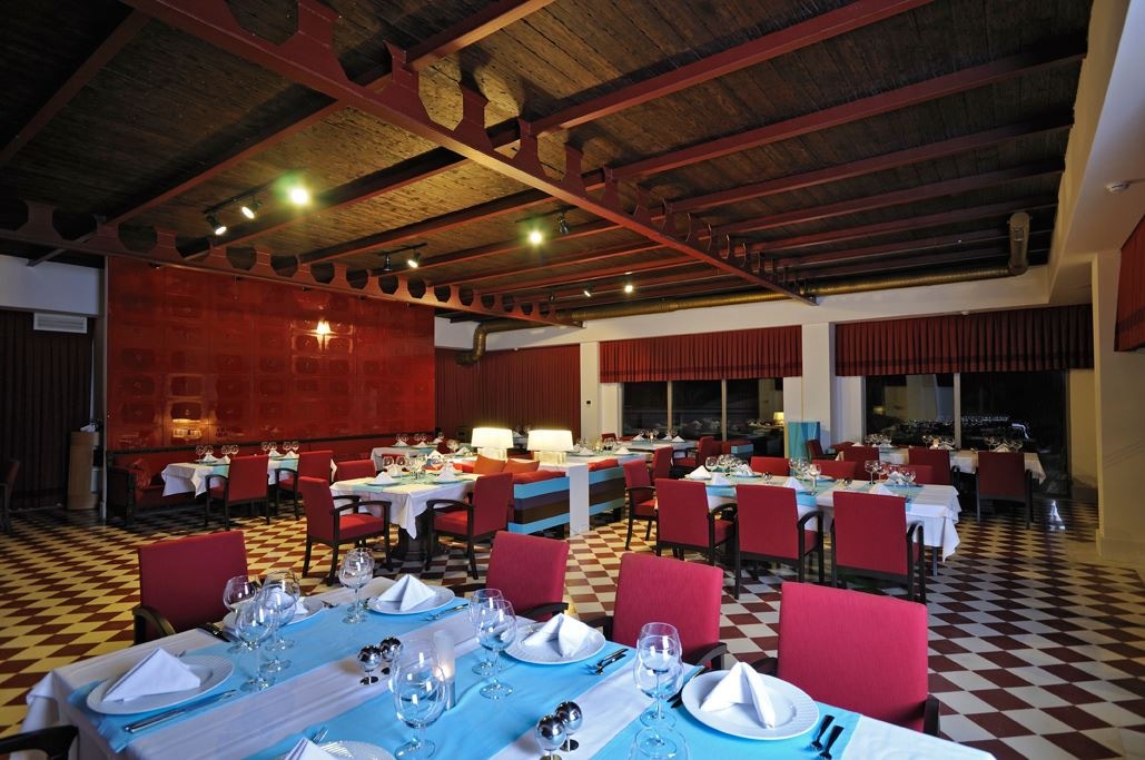 restaurants-restaurants
