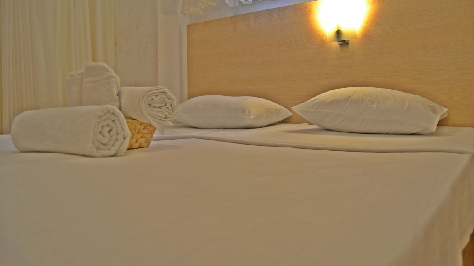 rooms-economy-room
