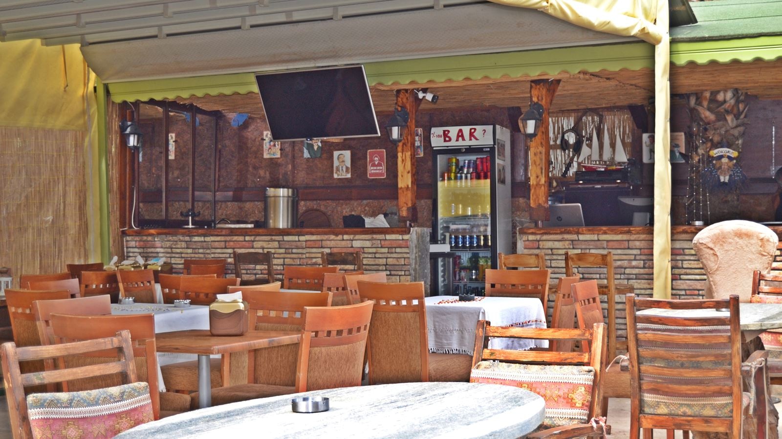bars-oscar-bar