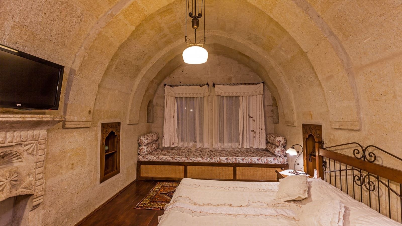 rooms-suite-room