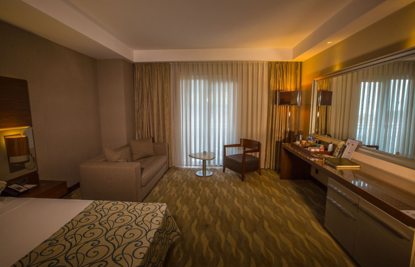 rooms-deluxe-room