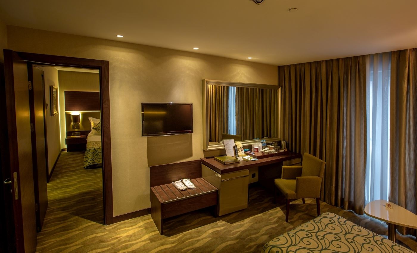 rooms-family-room