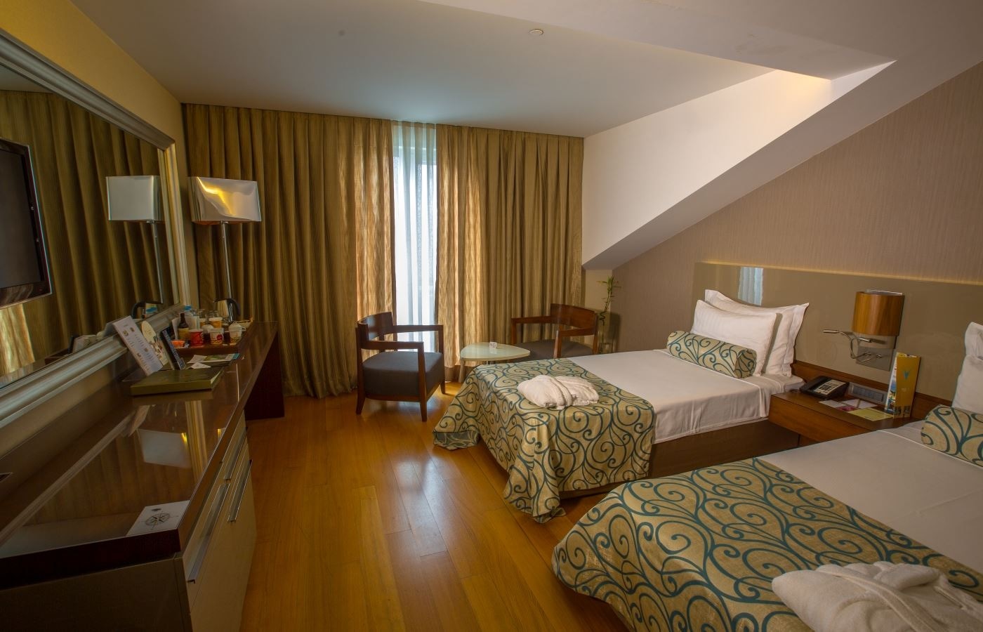 rooms-marmara-deluxe-room-sea-view-with-balcony