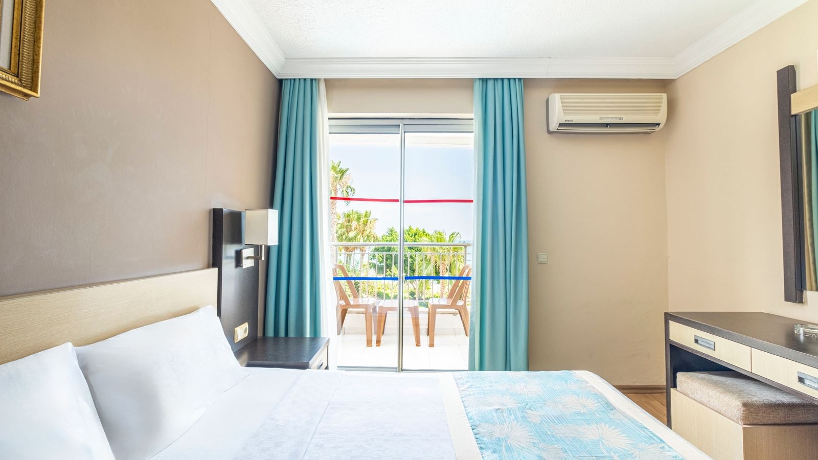 rooms-standard-room