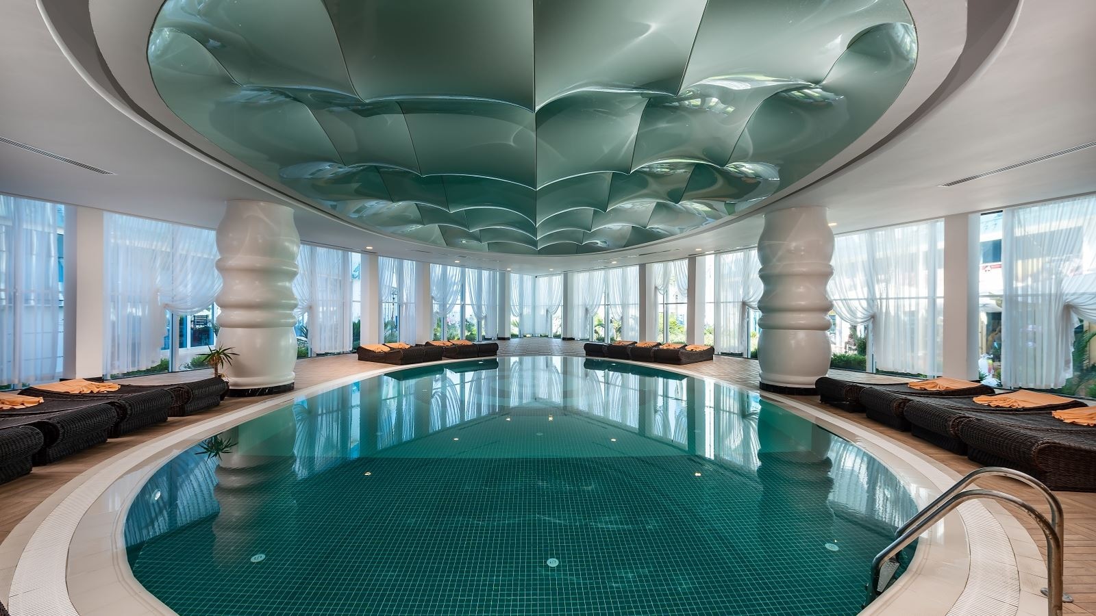 pools-indoor-pool