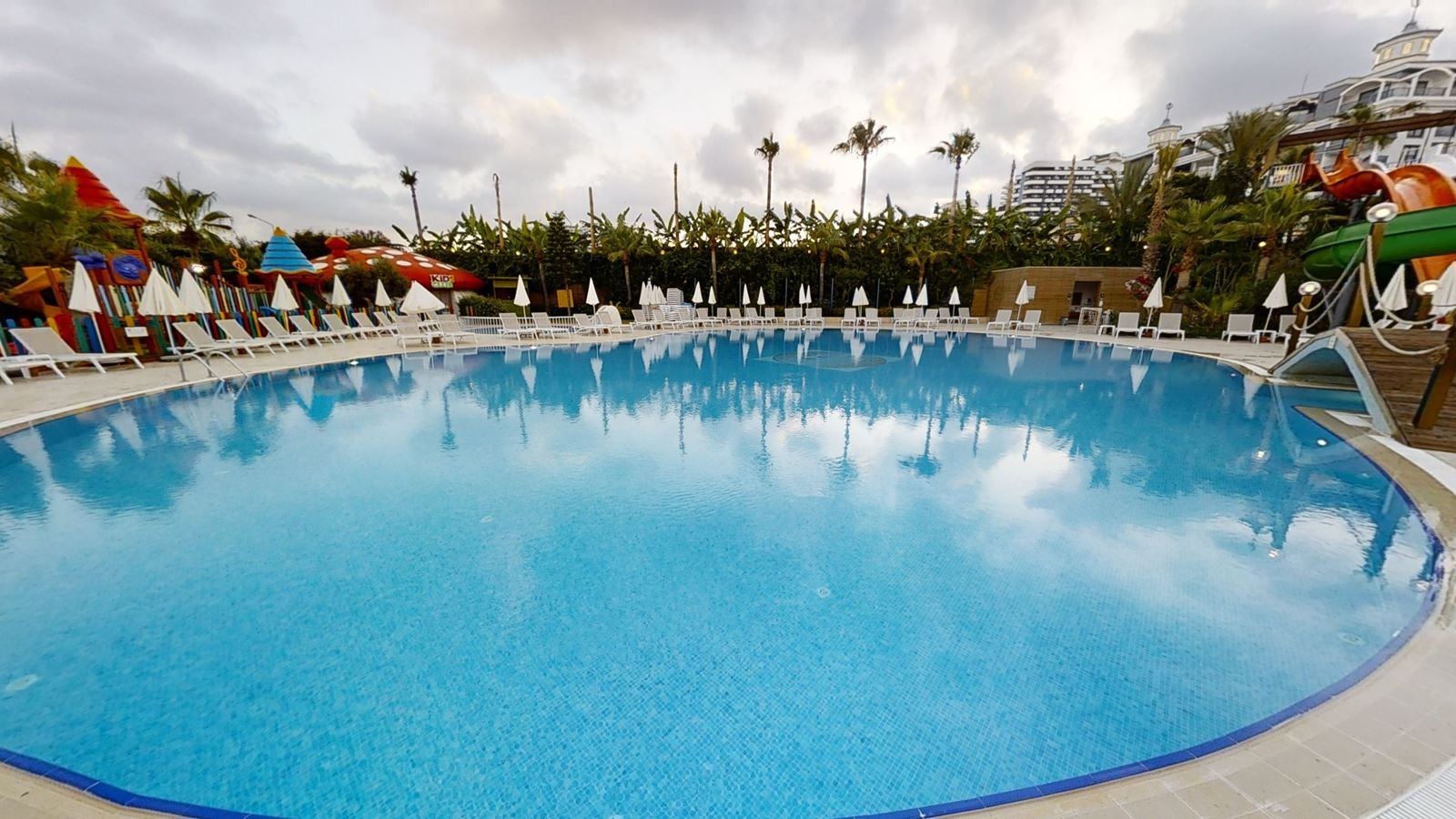pools-outdoor-pool