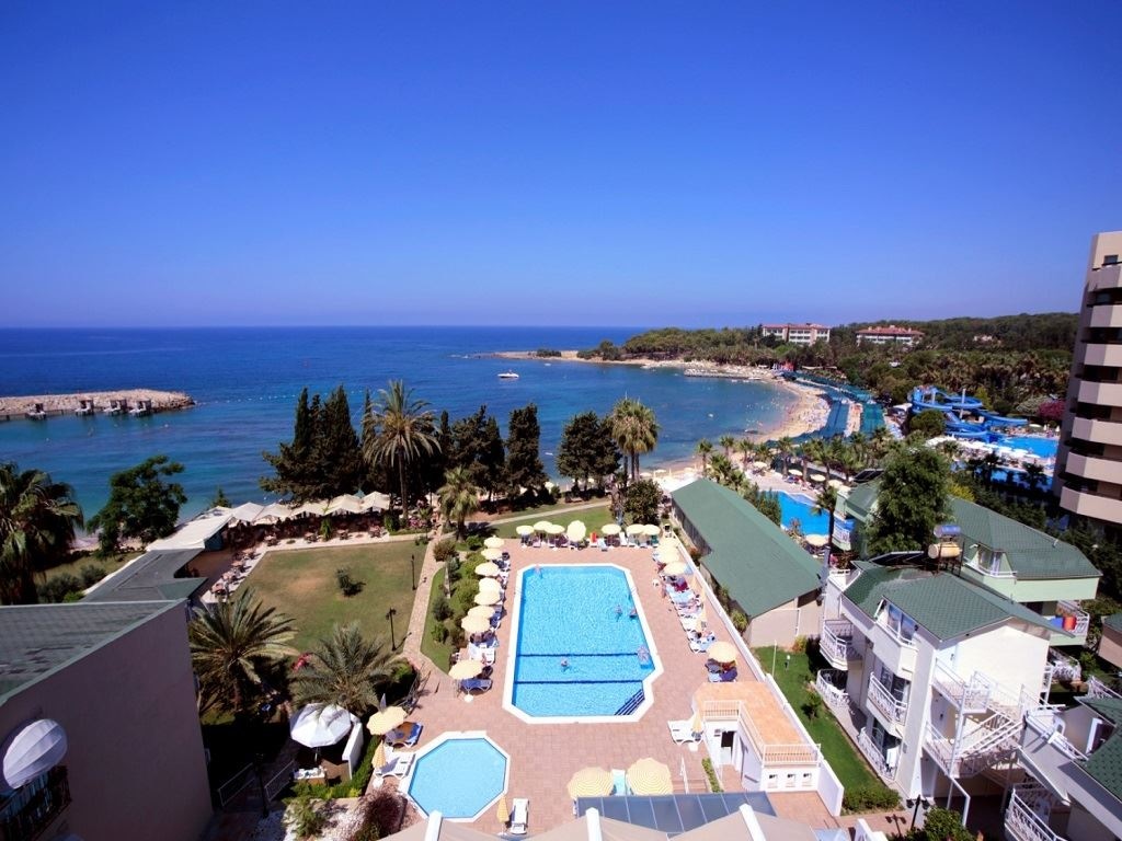 pools-outdoor-pool