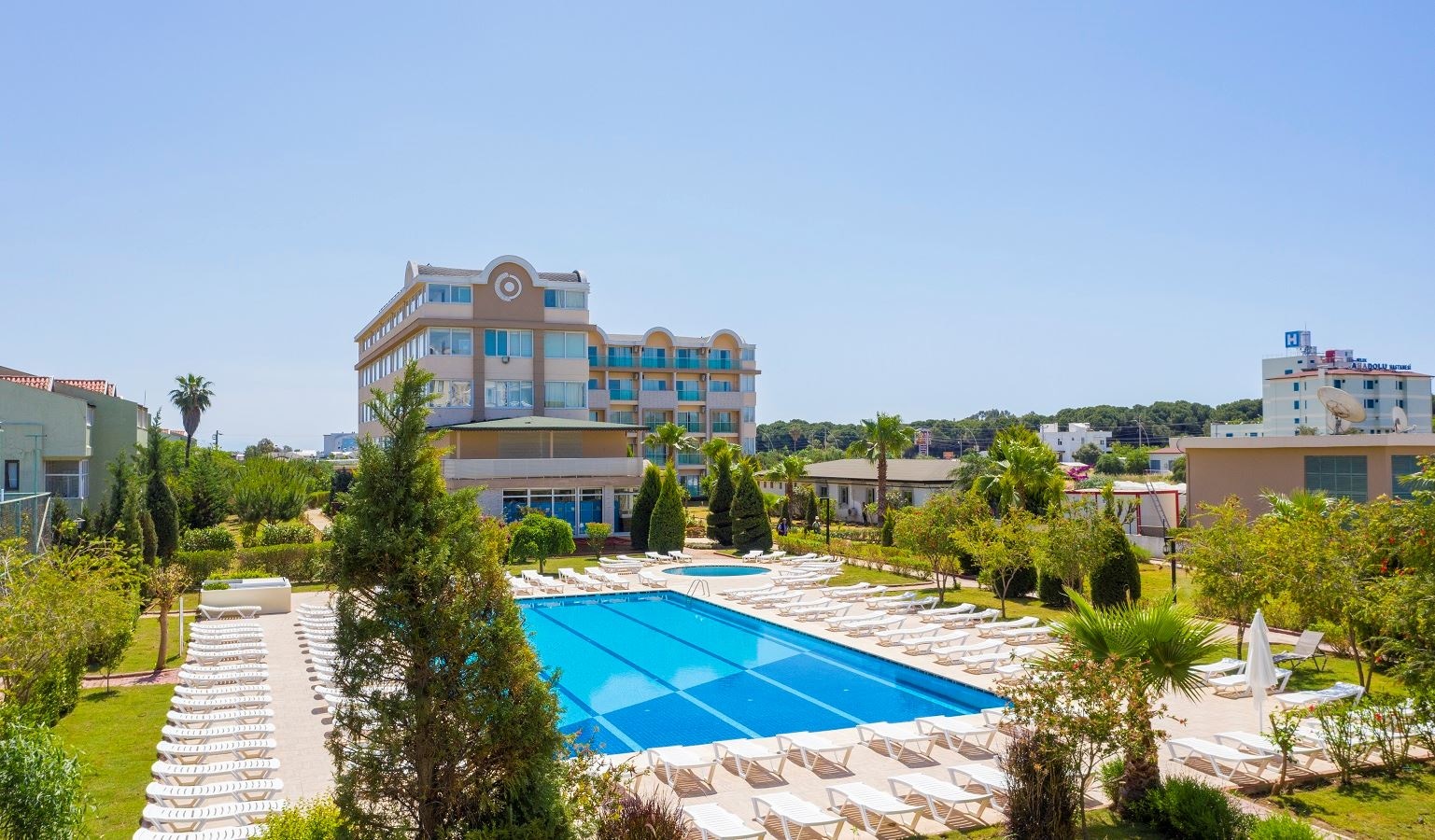 pools-outdoor-pool