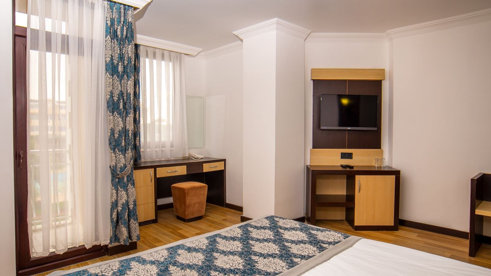 rooms-standard-room