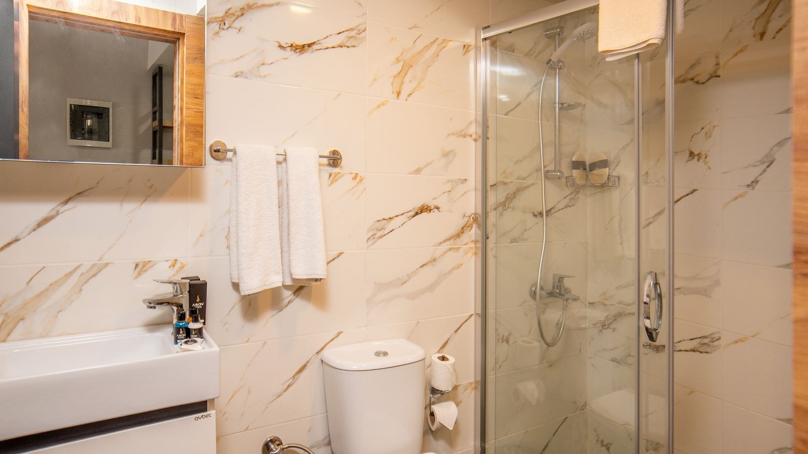 rooms-standard-room