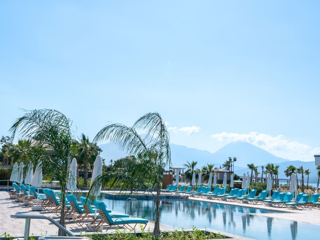 pools-outdoor-pool