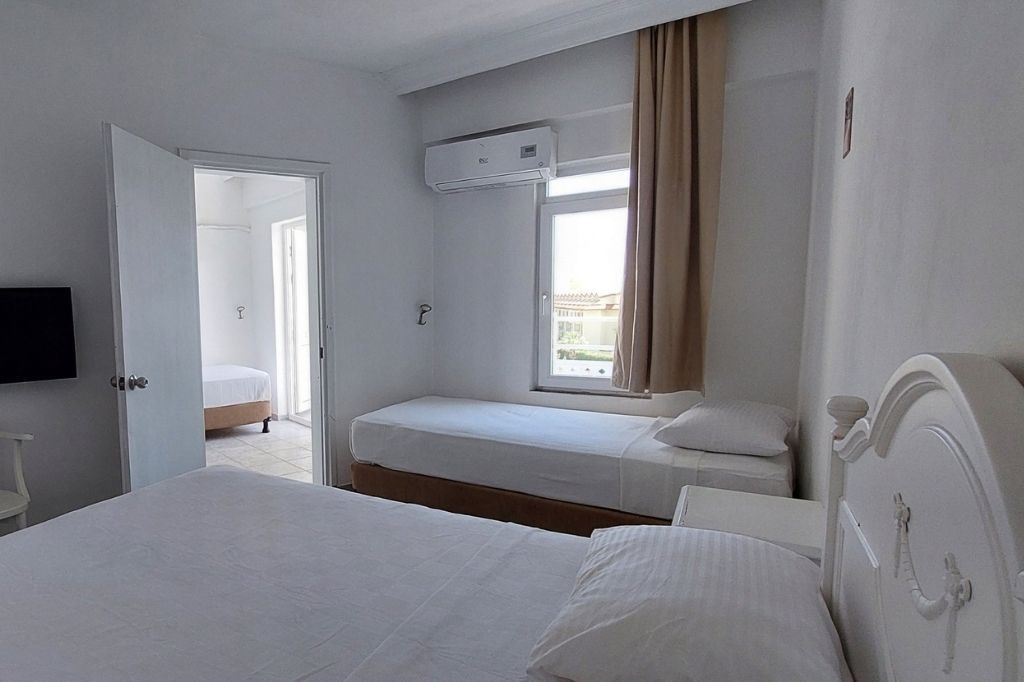 rooms-family-room