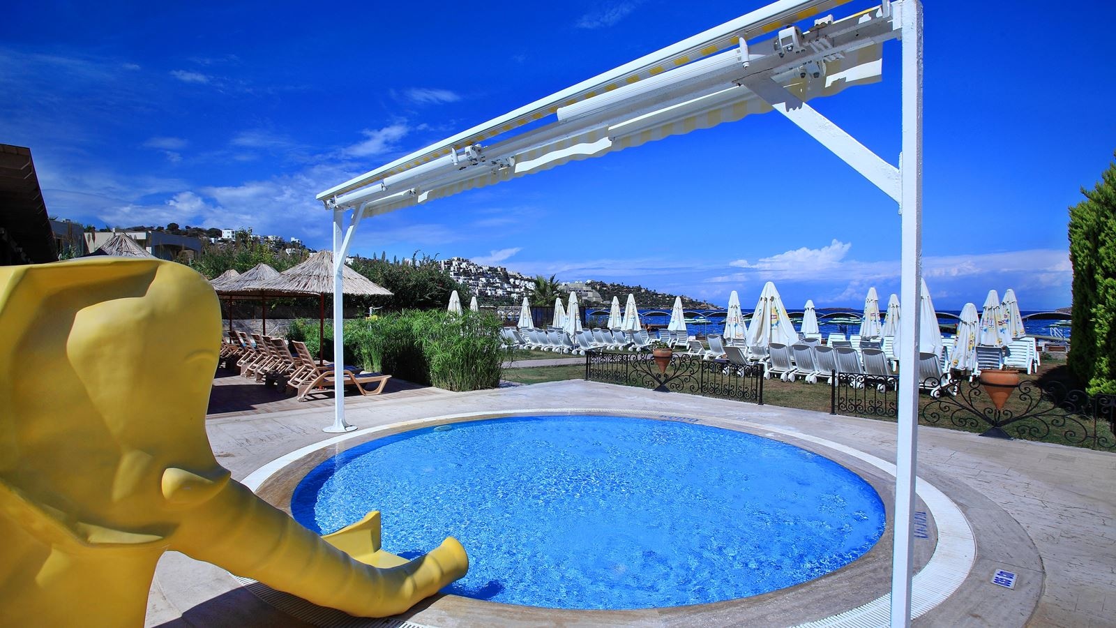 pools-outdoor-pool