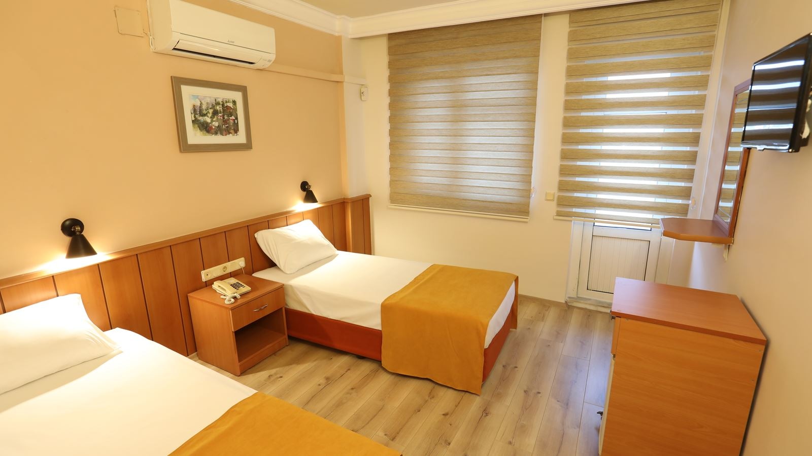 rooms-twinbed-room