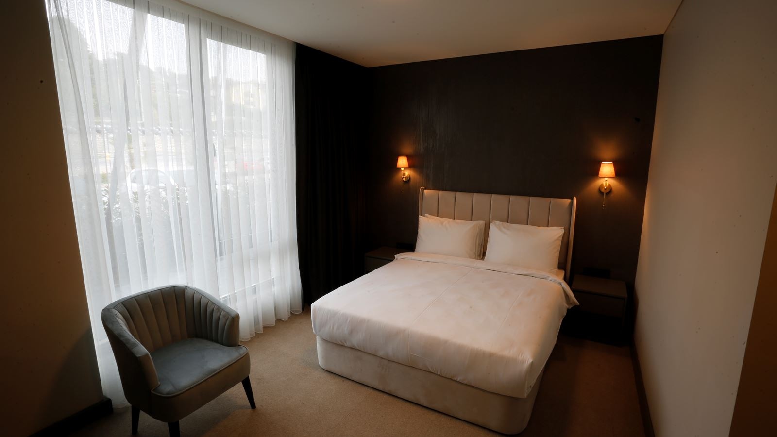 rooms-classic-room-land-view
