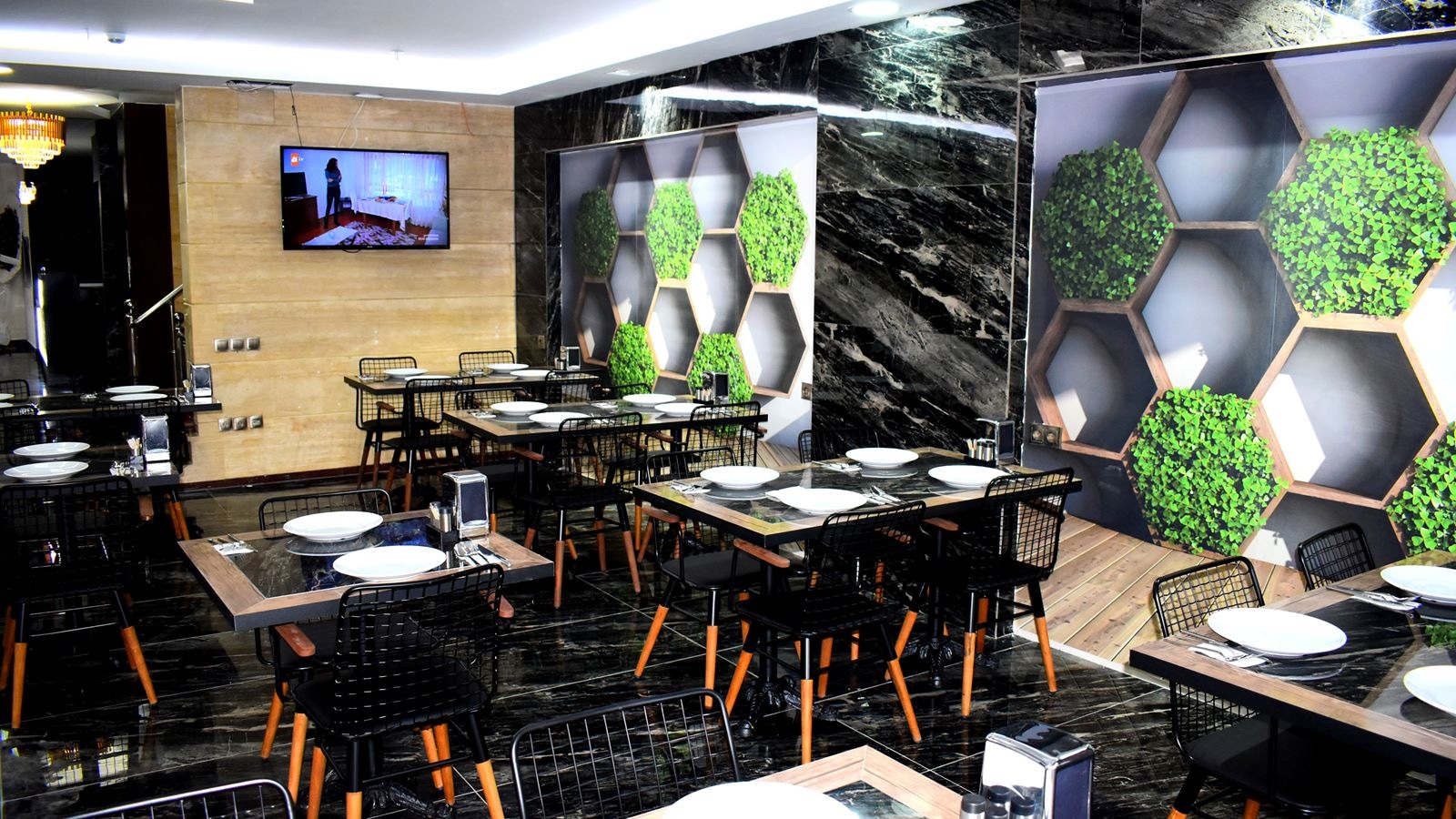restaurants-restaurants