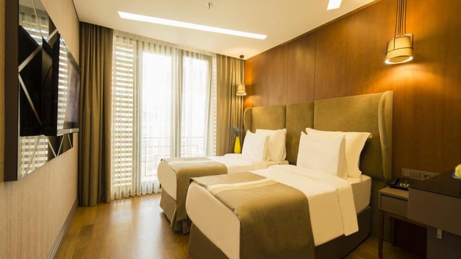 rooms-room-economy
